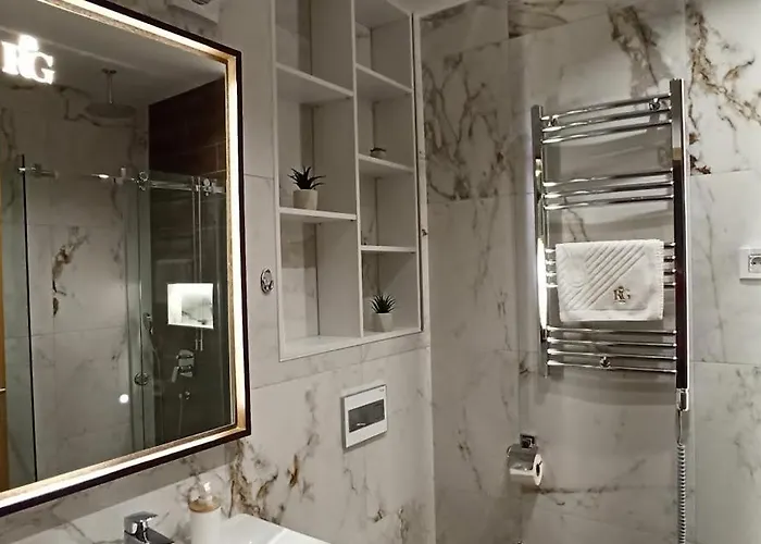 アパート Klara ズラティボール